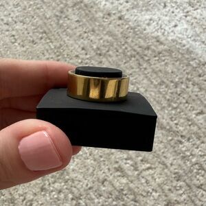 Ultrahuman Air Smart Ring Size 6 in Bionic Gold